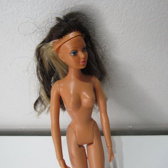 Vintage 1975 Ideal Tuesday Taylor Flip Hair Doll Rooted Lashes Two Tone Hair - Picture 10 of 11